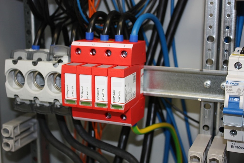 U berspannungsschutz bei ENG Elektro Niemegk GmbH in Niemegk